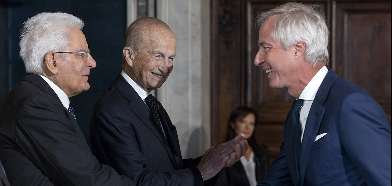 Carlo Pesenti riceve dal presidente Mattarella  L’insegna di cavaliere dell'ordine "al merito del lavoro"