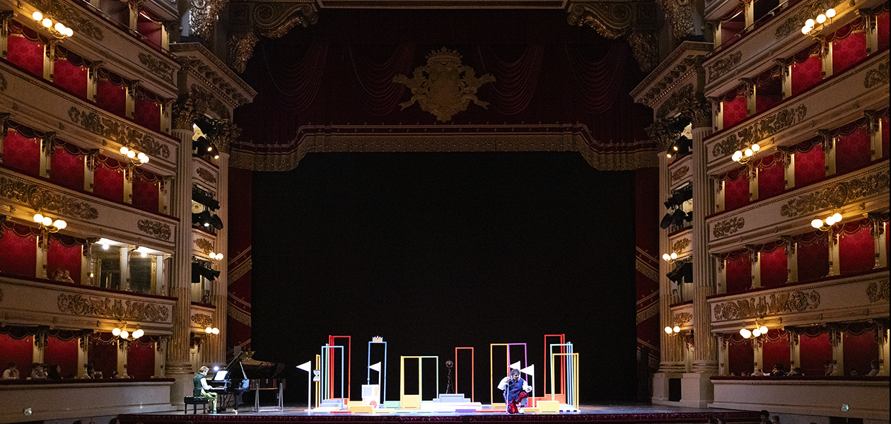 vista del palco con Gilda in scena