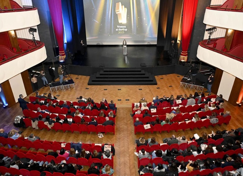 platea